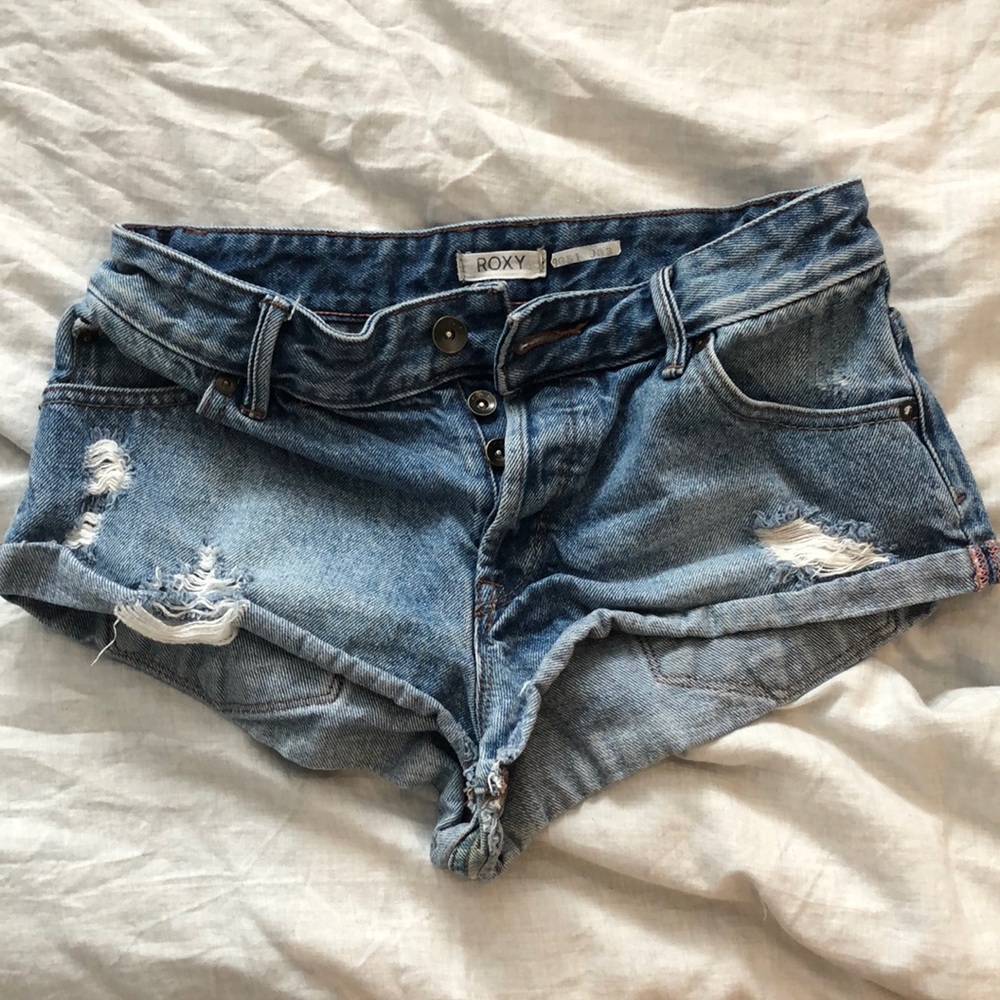 Roxy shorts: denim blue cut offs